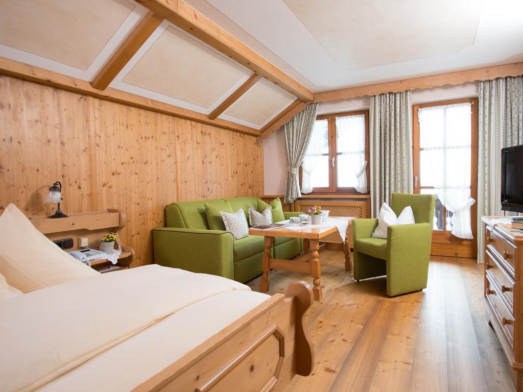 Biohotel Walser Stuba Riezlern Zimmer foto